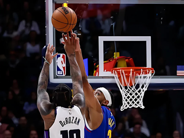 国王vs掘金110:116：德罗赞创造了NBA历史，尽管他输给了掘金